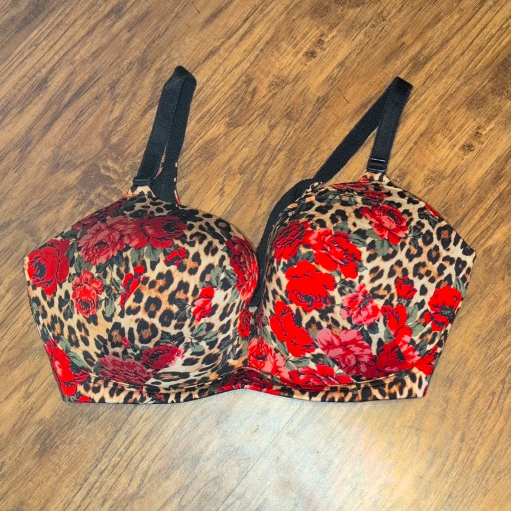 TORRID PLUS SIZE 42DDD UW BRA